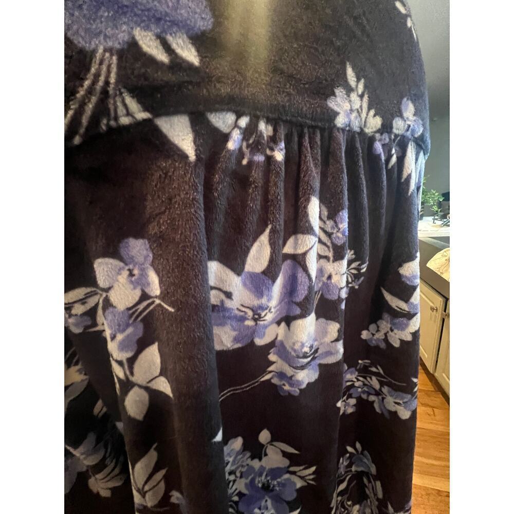 ARIA WARM FUZZY BLUE ROSE FLORAL 3/4 BUTTON NECK NIGHTGOWN WOMENS MEDIUM - Picture 9 of 10